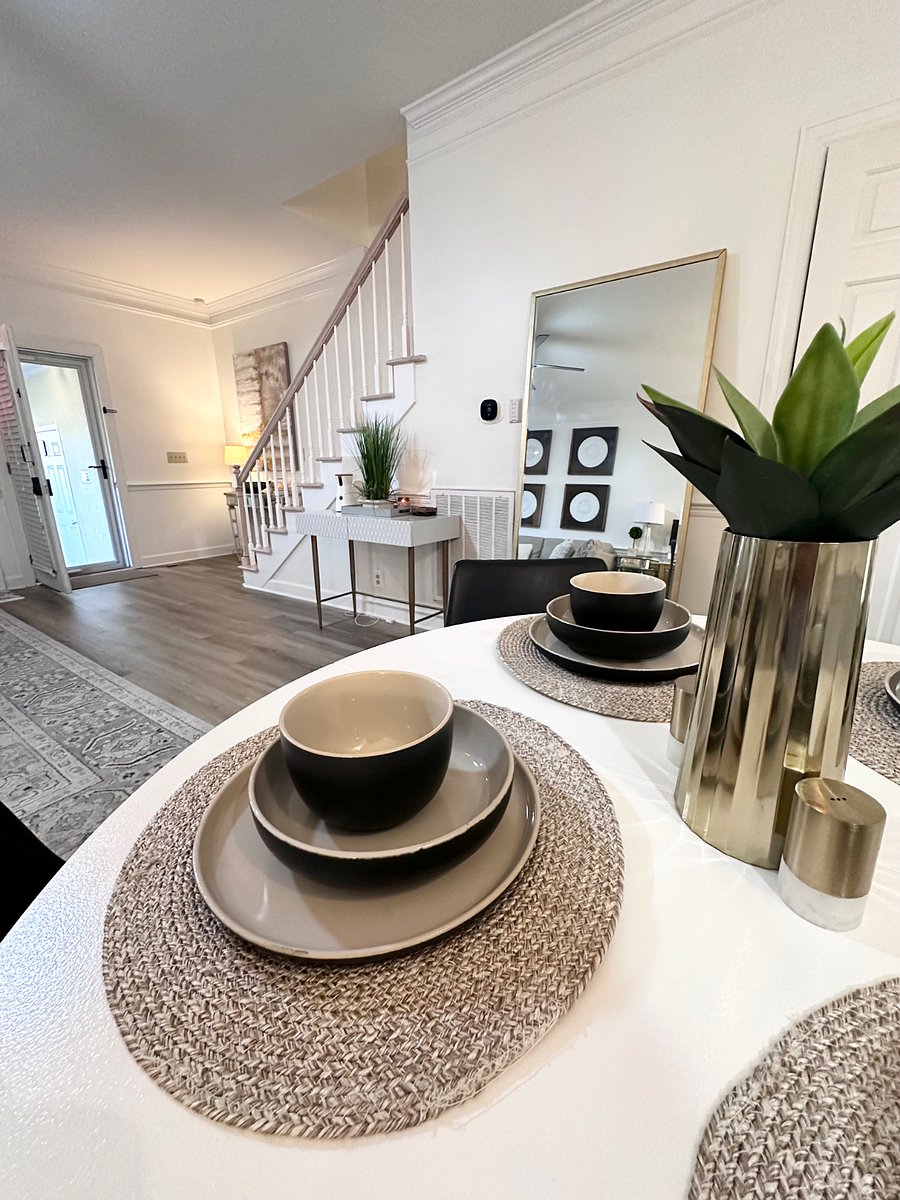 Dining area at Franklin Residence