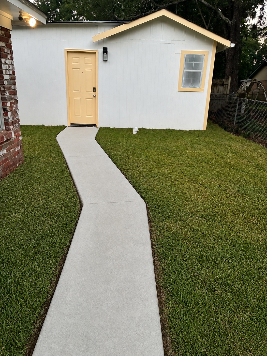 Exterior entry at Stonegate Studio