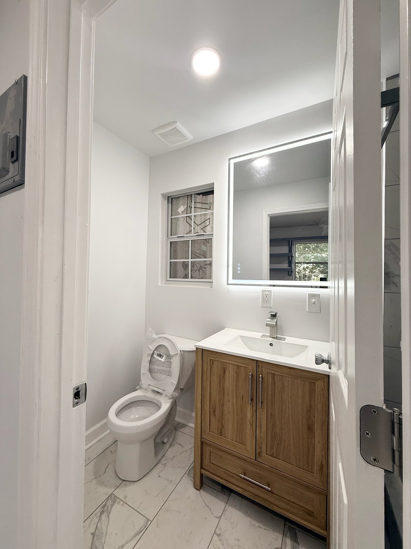 Bathroom detail at Stonegate Studio